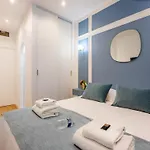 Apartment Beautiful - 4br 10p - Rue Des Martyrs *