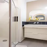 Beautiful - 4br 10p - Rue Des Martyrs * Paris