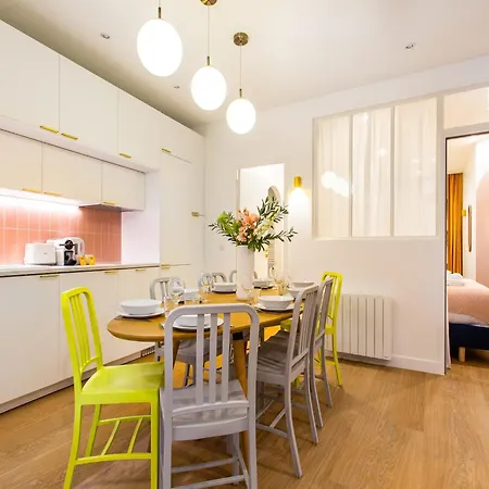 Beautiful - 4br 10p - Rue Des Martyrs Paris