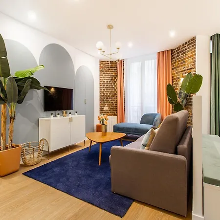 Beautiful - 4br 10p - Rue Des Martyrs