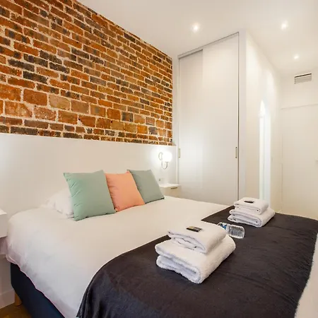 Apartment Beautiful - 4br 10p - Rue Des Martyrs Paris